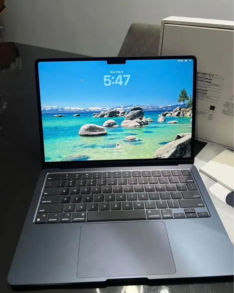 macbook air m2 8/256gb
