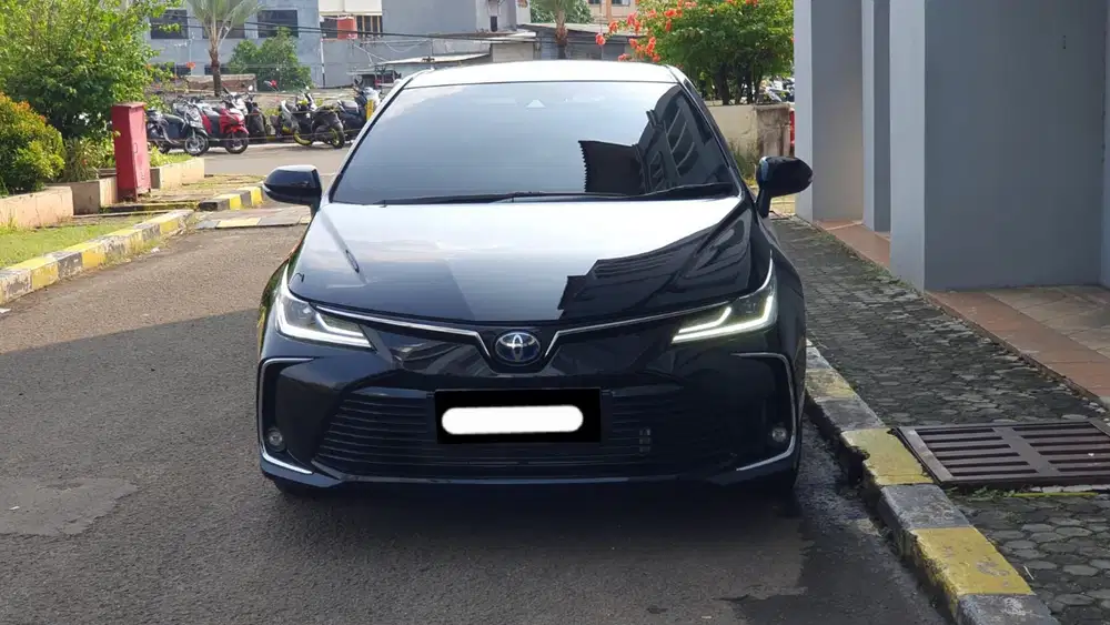 Km30rb toyota corolla altis hybrid 2021 hitam pajak panjang