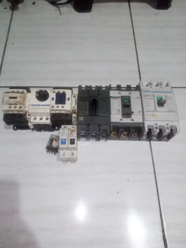 Dijual MCB copotan 50A(bekas)