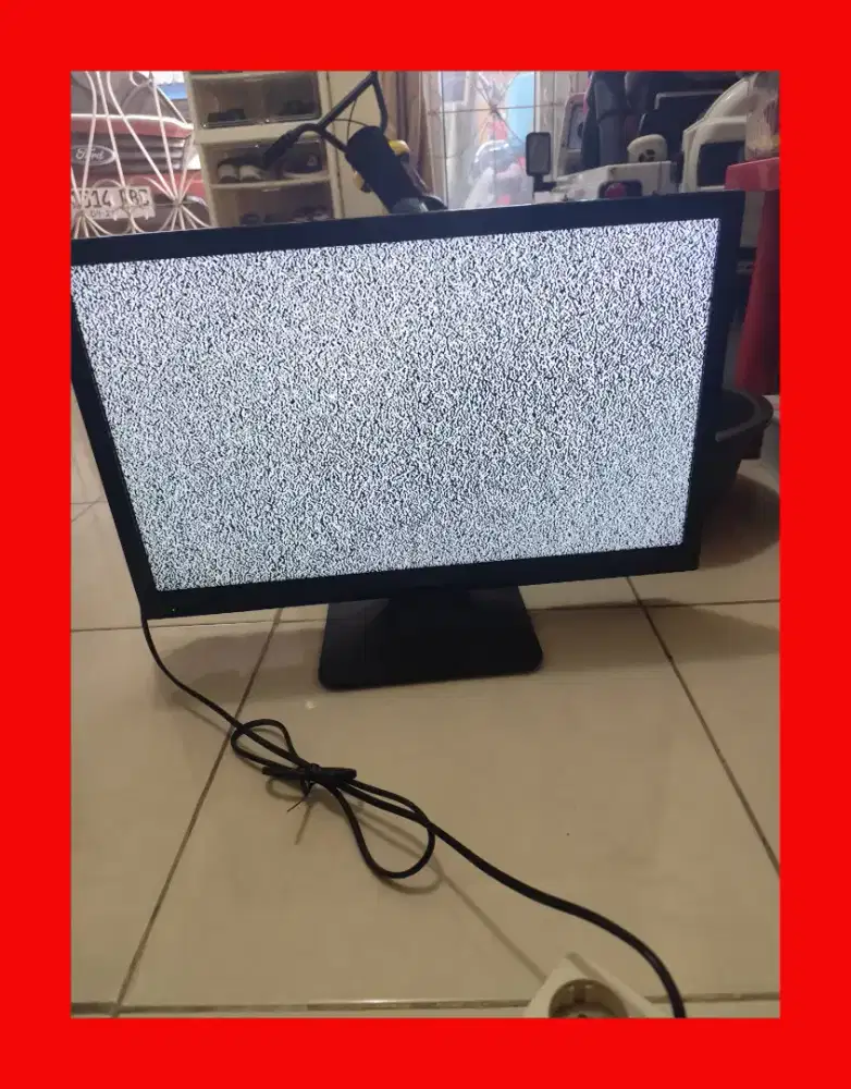 Televisi TV Sharp Aquos 24 inch LCD usb hdmi kndisi nrmal jual cpat BU