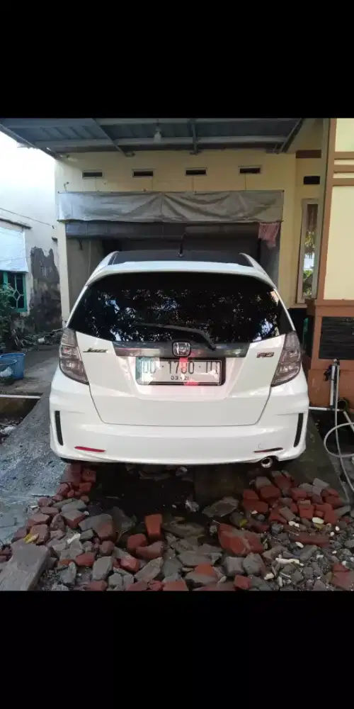 Honda jazz RS metik thn 2013