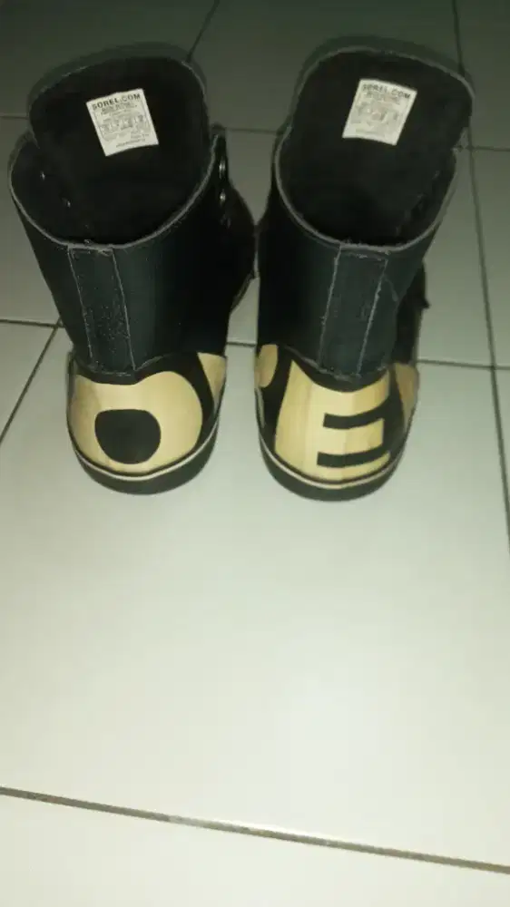Jual sepatu sorel 2nd murah