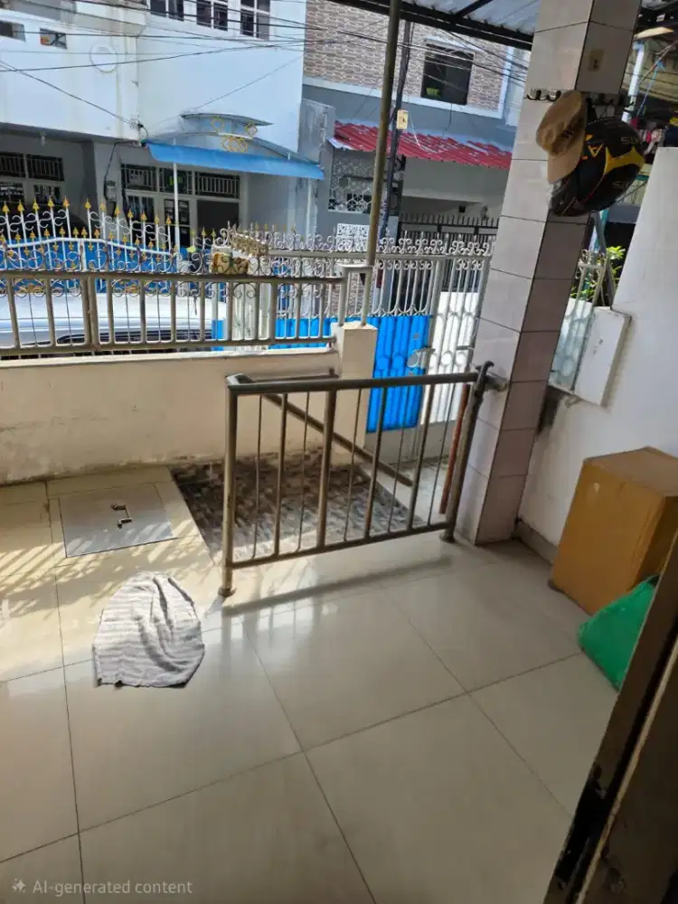 Disewakan rumah 2 lt di Pademangan 2