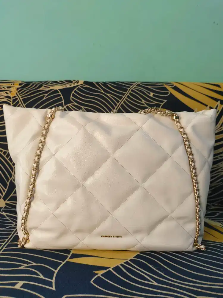 Tas Charles & Keith
