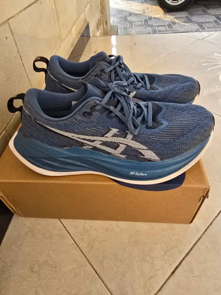 Asics Superblast 2 Winter Sea/White Size 42,5
