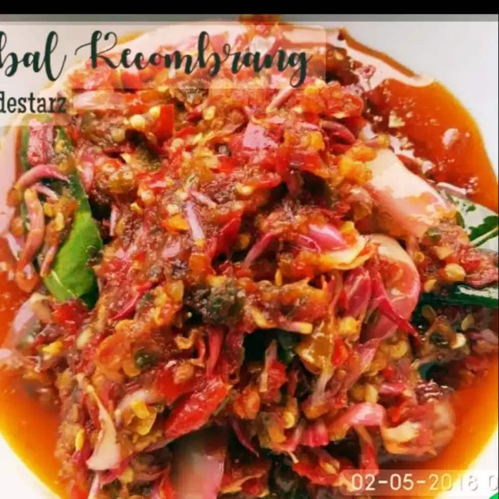 Dicari pembantu laki-laki untuk masak ayam geprek
