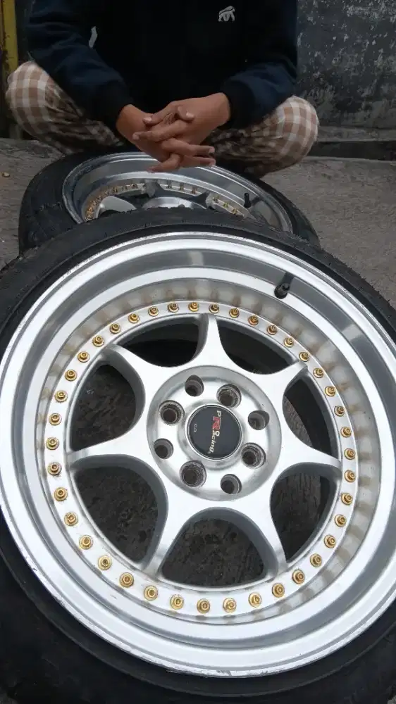 Velg celong ring 16 lebar belang