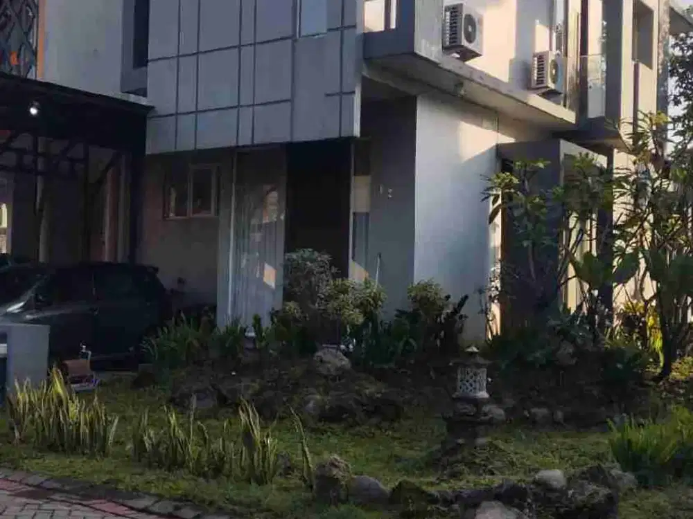 Rumah Permata Jingga West Area 2 Lantai Siap Huni Dekat UB