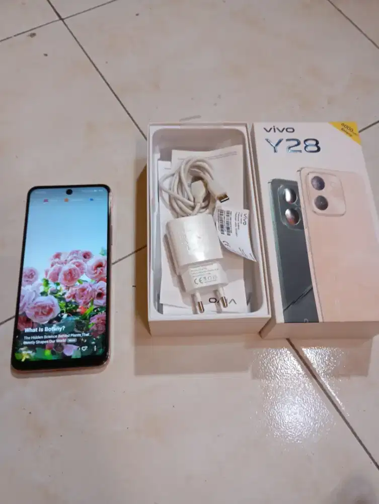 hp vivo y28 ram 6/128 fullset (baca iklan)