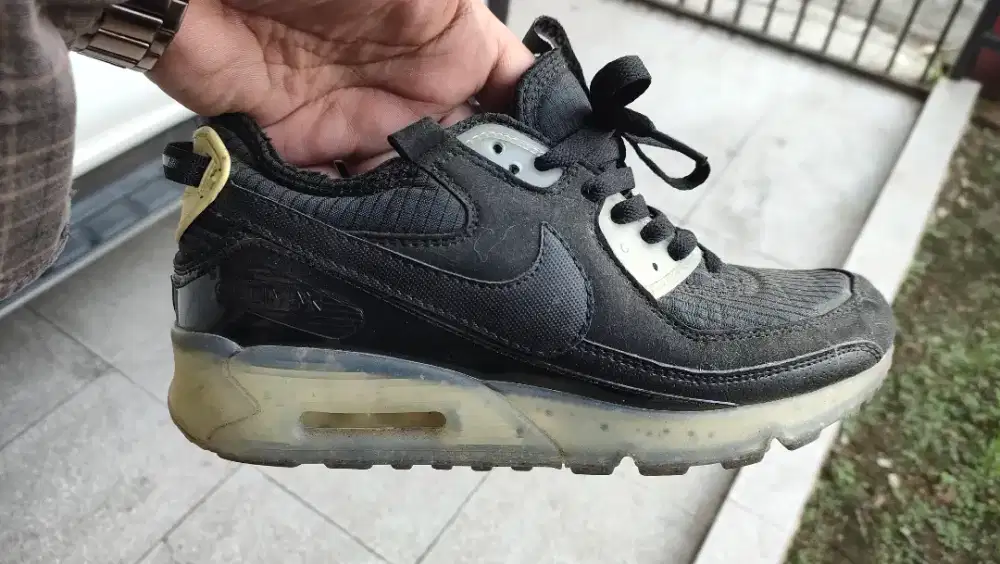 Sepatu nike air