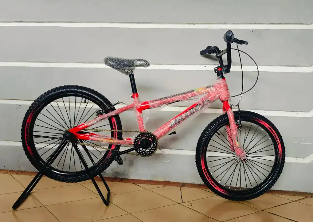 Sepeda BMX merek Maximus uk'20 hrg 550rb net kondisi baru