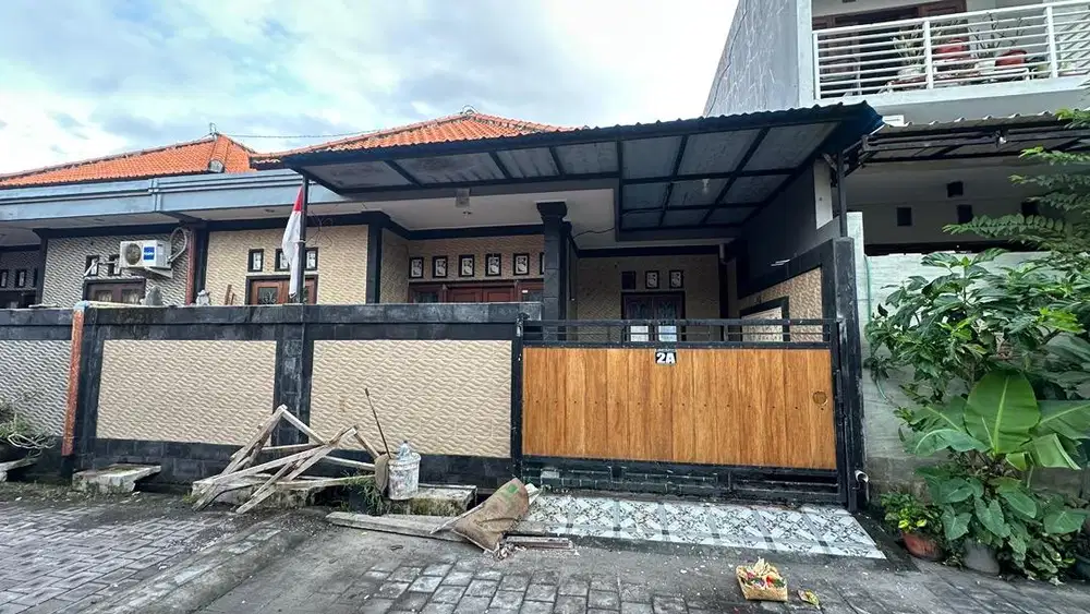 DIKONTRAKKAN RUMAH PER TAHUN