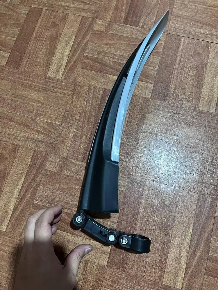 Spakbor sepeda bisa lepas pasang