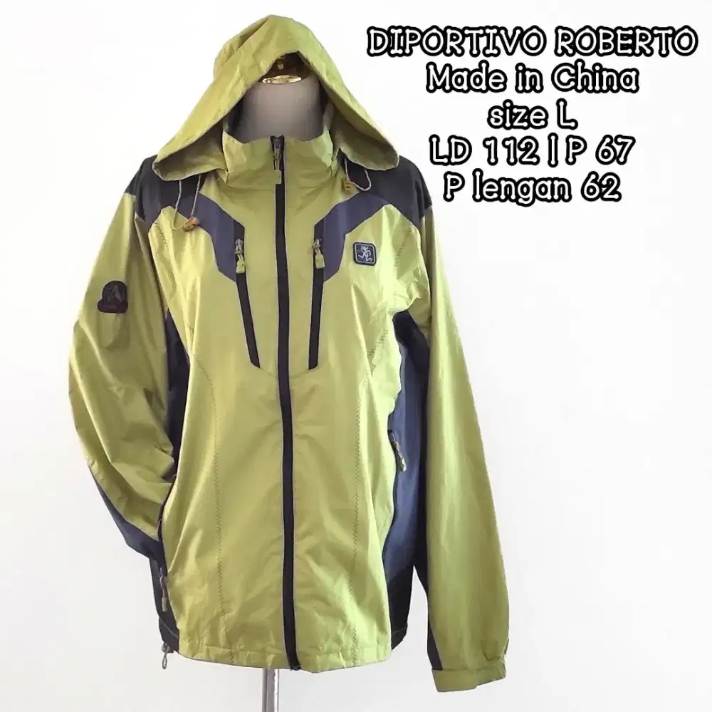 Jaket Outdoor Hiking Gunung DIPORTIVO ROBERTO waterproof size L