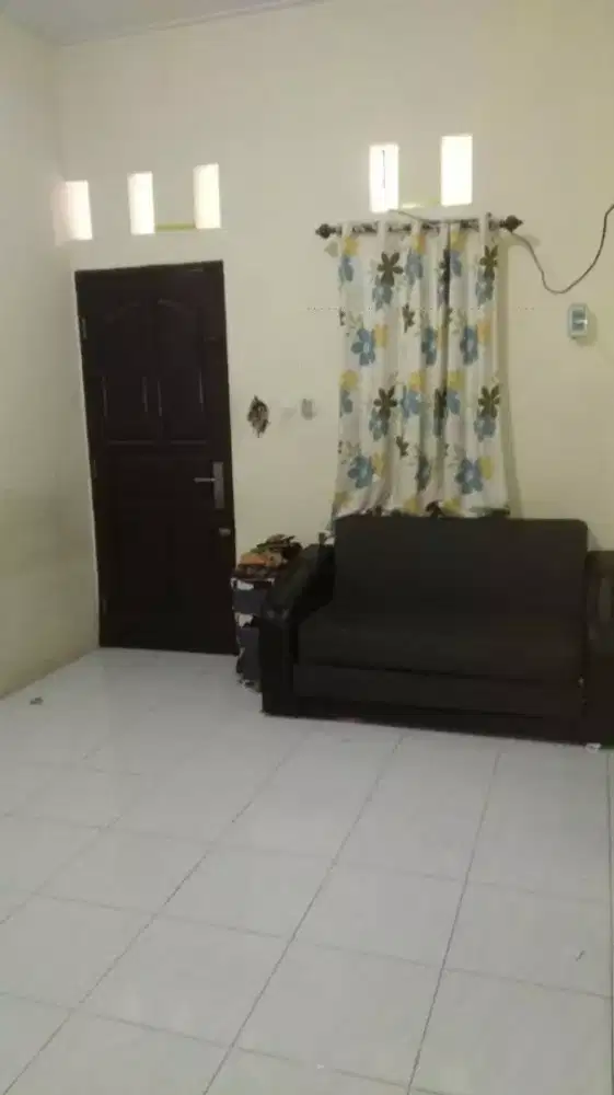 Dijual murah rumah second daerah srengseng sawah jakarta selatan