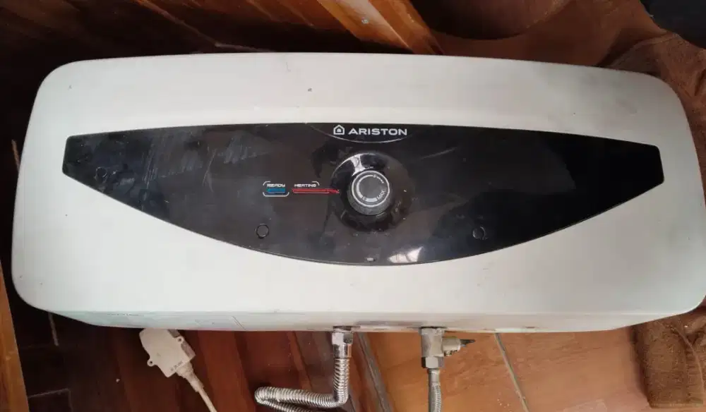 Water Heater Merk Ariston