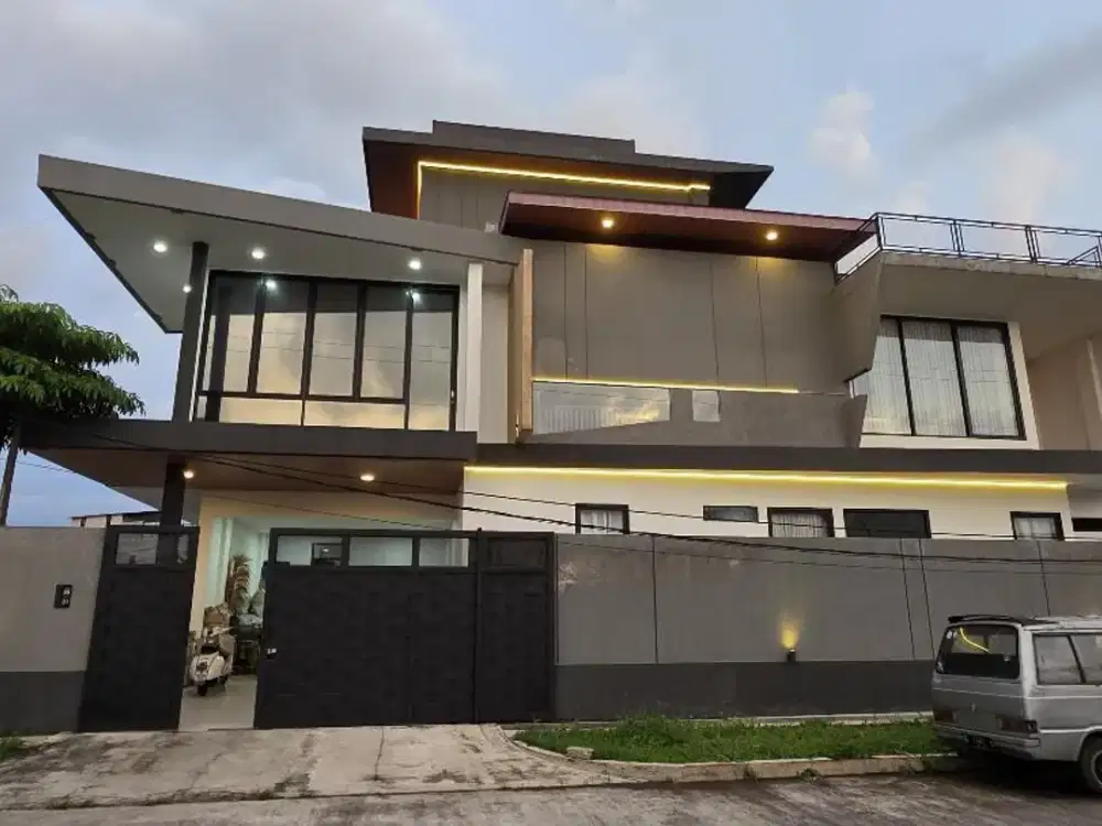 Dijual Rumah Mewah Semi Furnished Siap Huni Modern Minimalis Lokasi di Taman Kopo Katapang Bandung