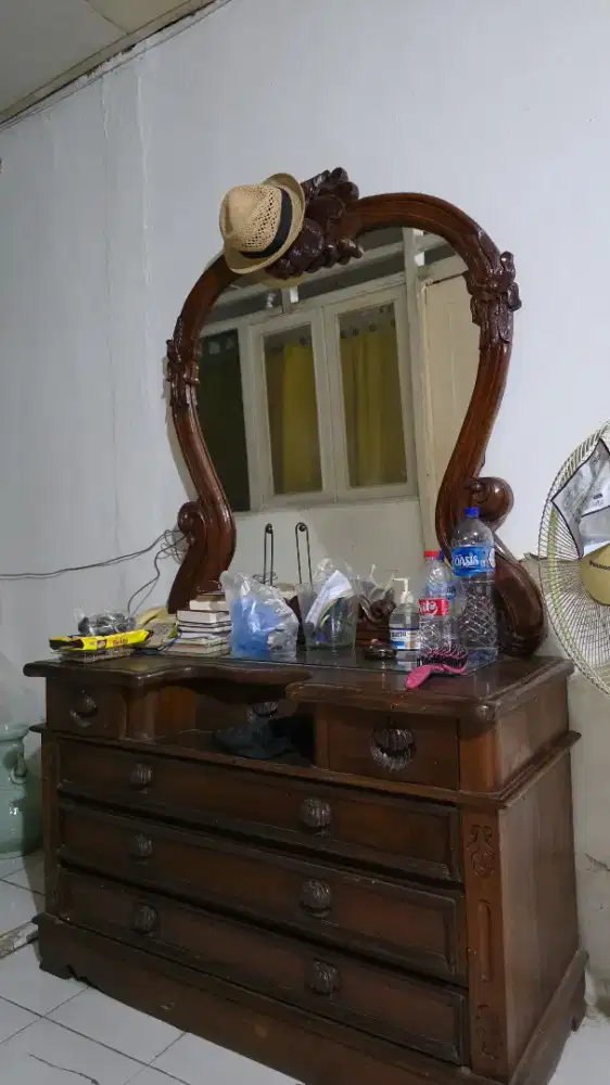 Bufet hias jati tua