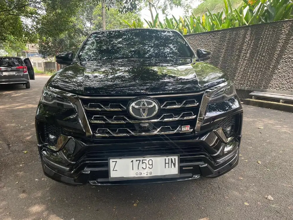 Fortuner gr 2.8 tahun 2023