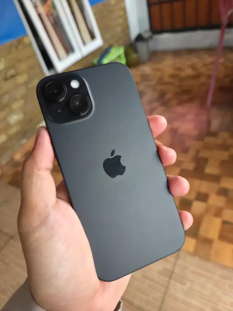 iPhone 15 128GB (Black) - Fullset