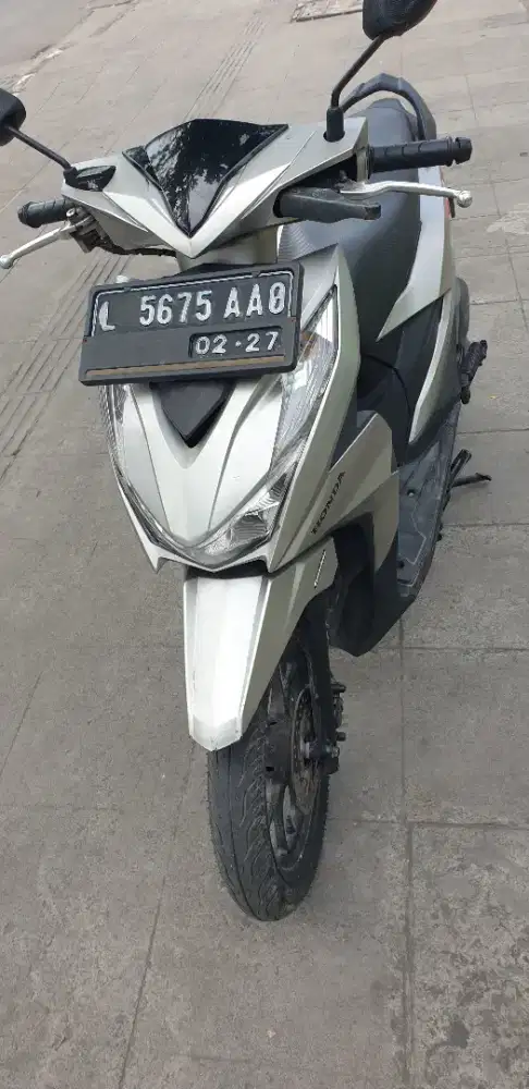 Beat Duluxe th 2022 mulus pjk baru