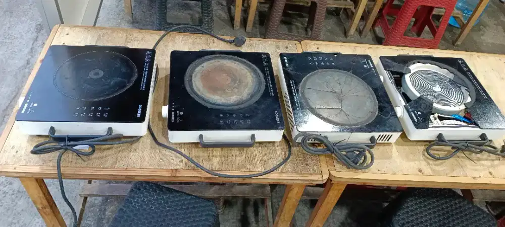 Kompor listrik merk Ocooker ada 4 unit 2 normal 2 pecah borongan 200k