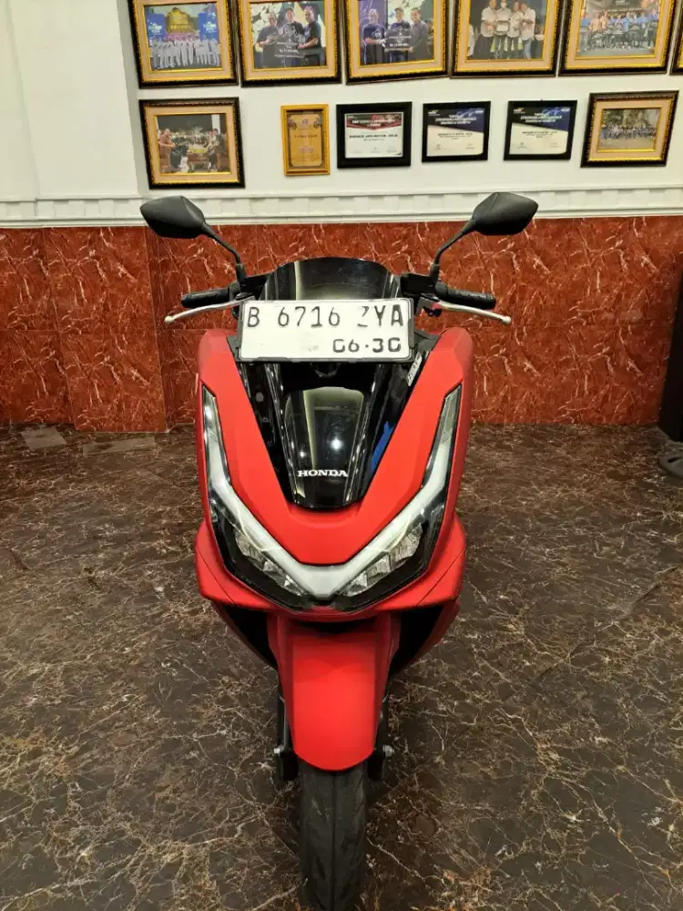 Hub ima dp 2 juta PCX 160 ABS 2025 . Like New bisa Cod se jabodetabek