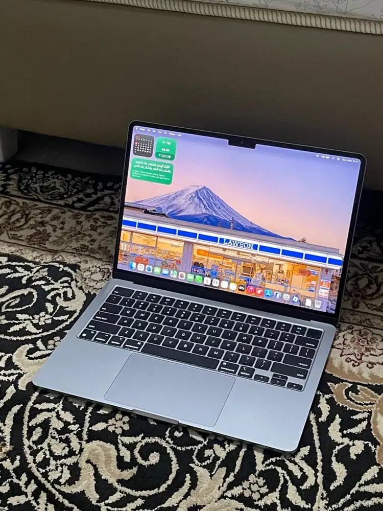 MacBook Air 2024 M3 13 inch 8/256