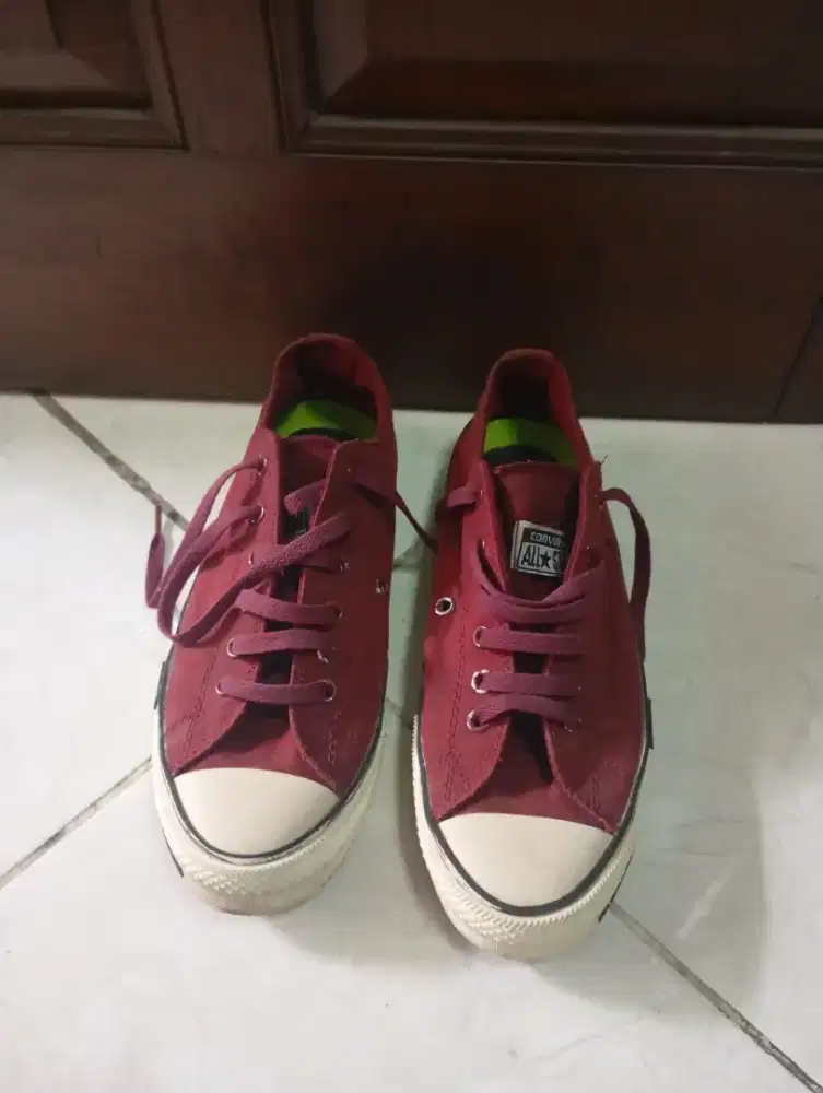 Sepatu Converse second mulus