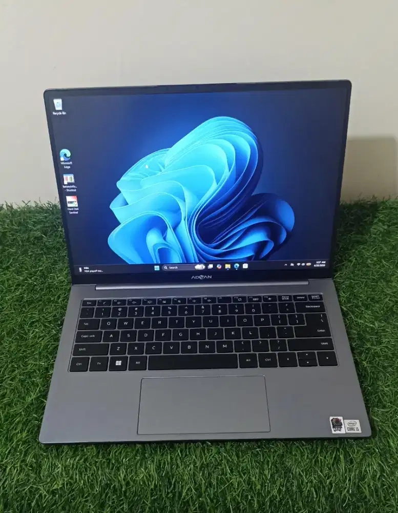 advan 1701 
proc i5 gen 10