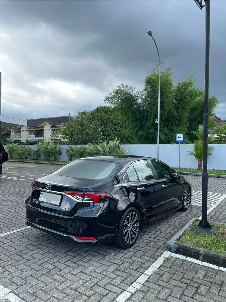 Dijual cepat new corolla altis 1.8 V  2019/2020 langsung owner