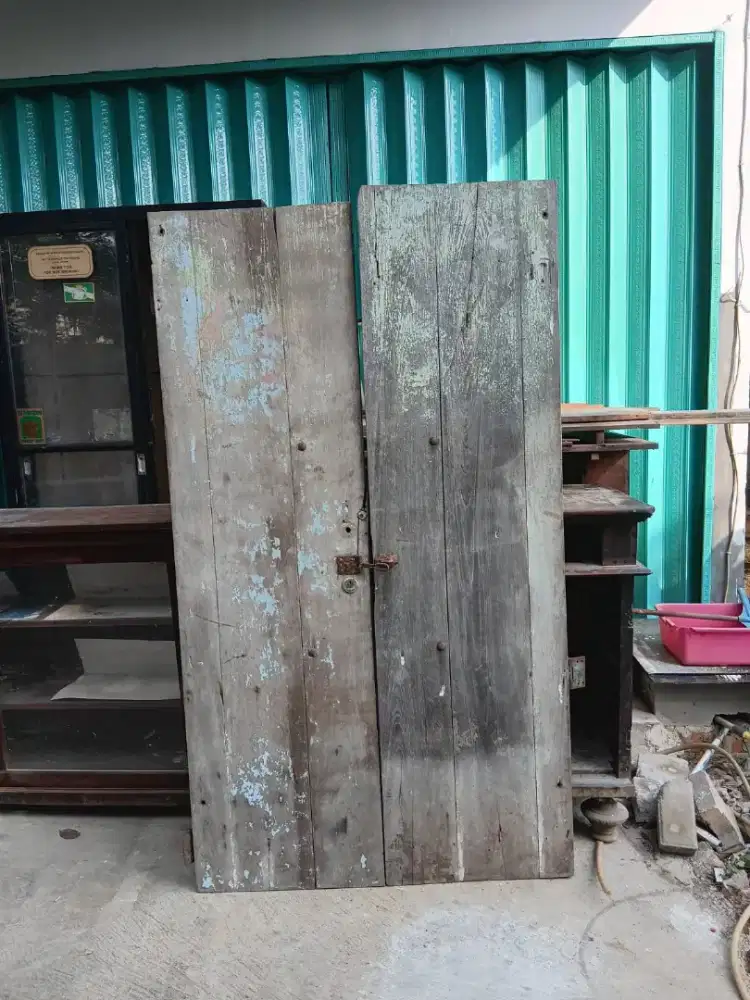 Pintu china tua era kolonial kayu jati tua