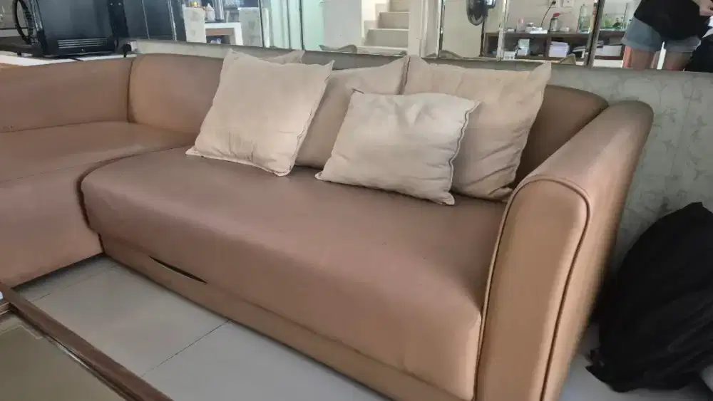 Dijual sofa kulit