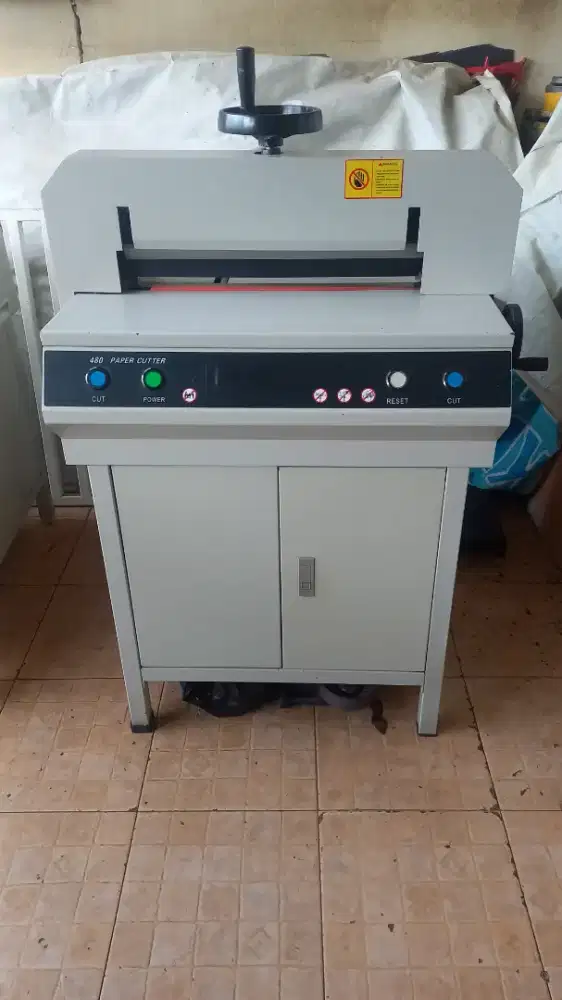 Jual mesin potong kertas ukr 48 cm listrik