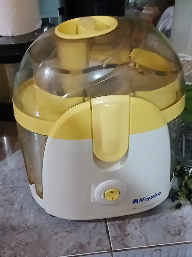 Penjus  merk miyako dan penghangat makanan merk advance