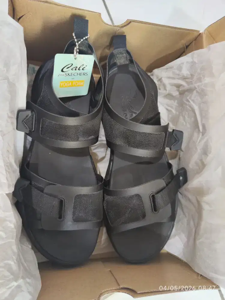 Sandal Sepatu Original Skechers (Second / Bekas)