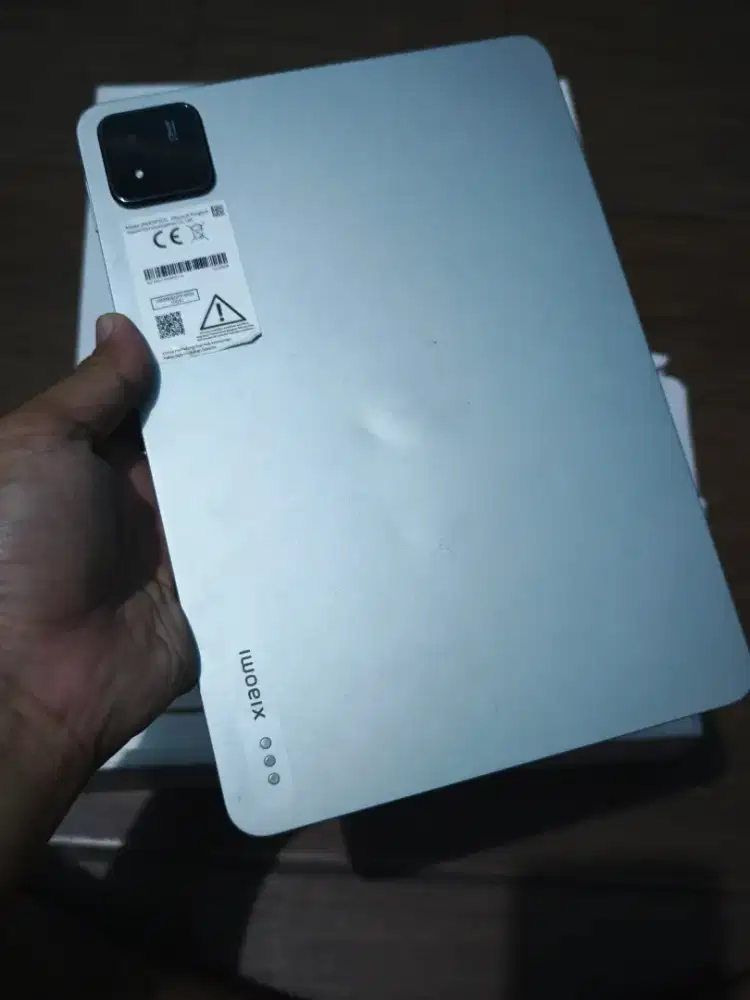 Xioami Mi Pad 7 ram 8 internal 256 fulset ori ada dent