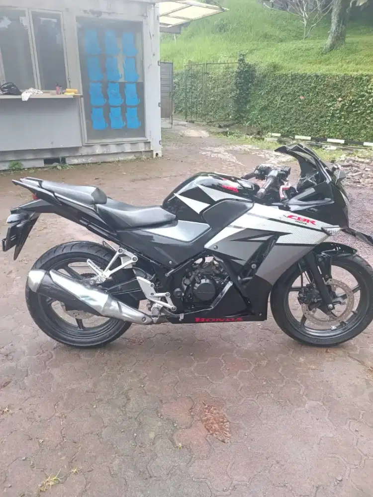 For Salle CBR 150 R