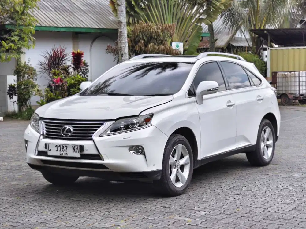 LEXUS 270 AT 2014.