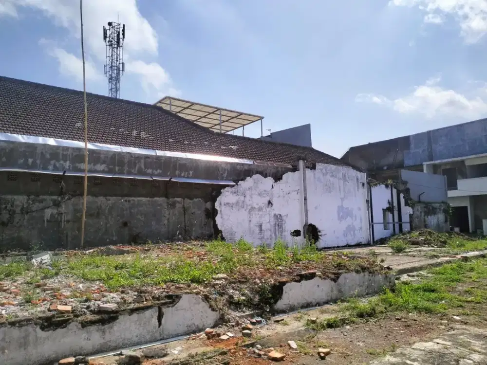 Tanah Pinggir Jalan Utama, Lokasi Favorit Usaha, Dekat Pusat Belanja