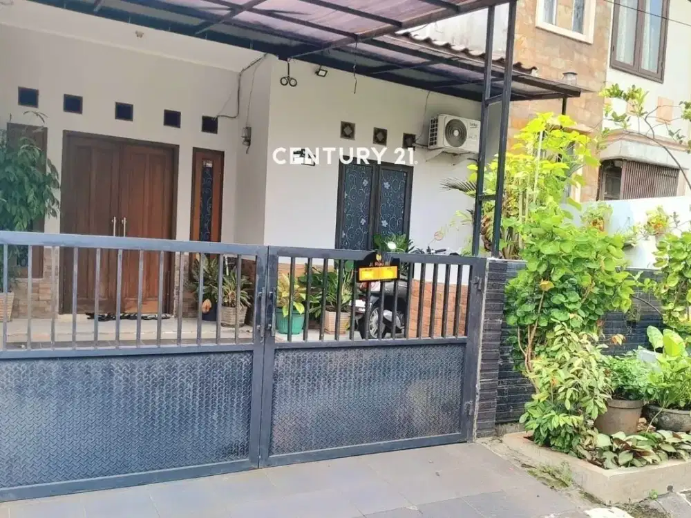 Dijual rumah dalam komplek dibawah harga pasar lokasi dekat dengan sektor 9 bintaro