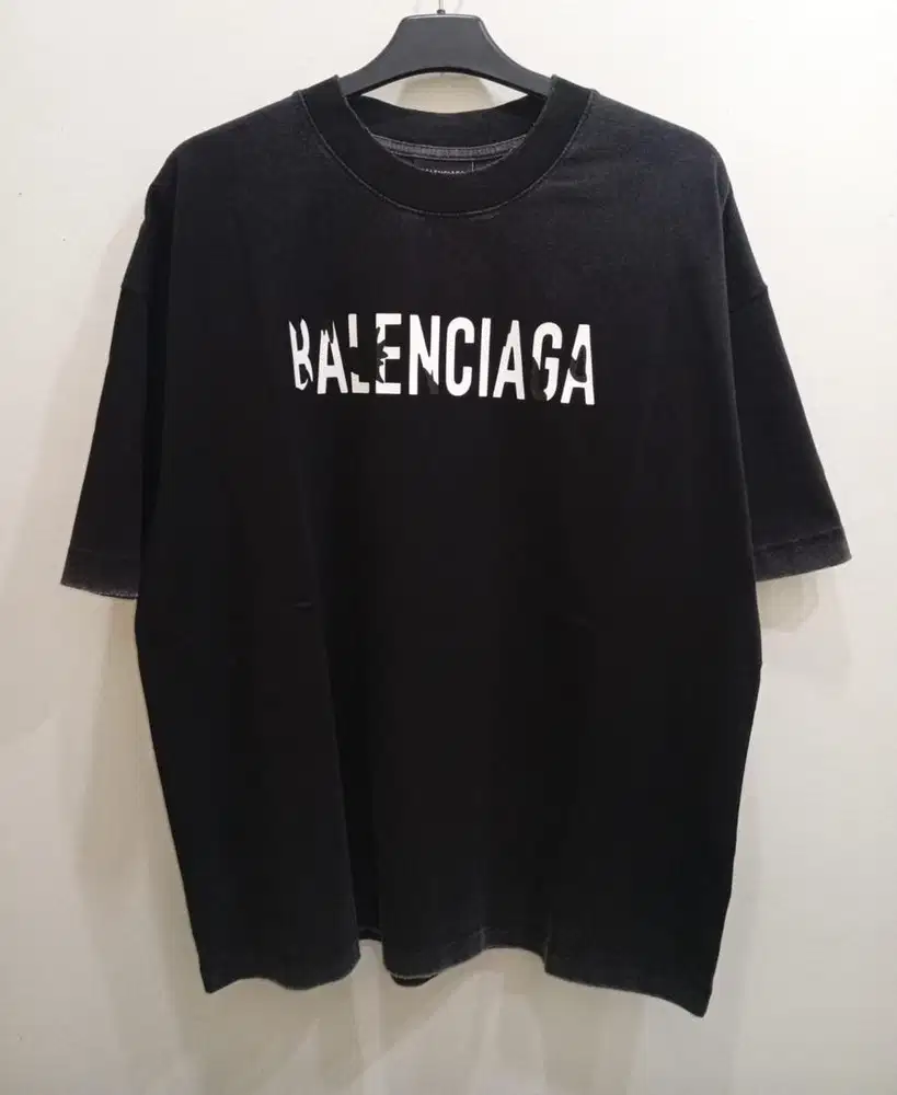 BALENCIAGA WASHED LOGO BLACK TSHIRT