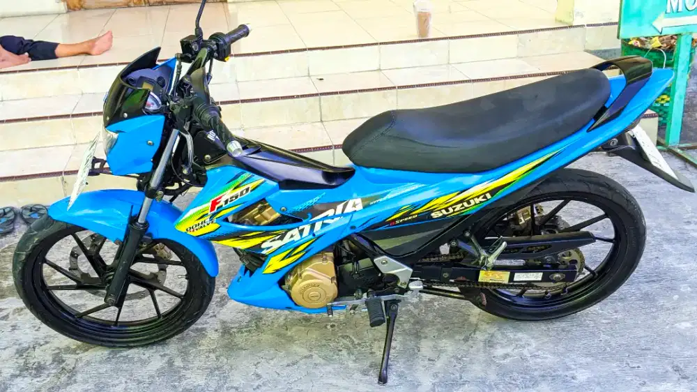 satria f 150cc facelite 2013 ad sukoharjo kmplit