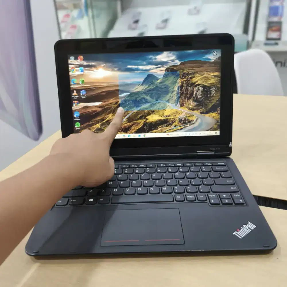 laptop lenovo 11e touchscreen bergaransi