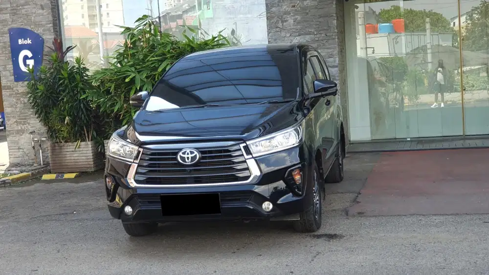 Toyota kijang innova g diesel 2022 hitam