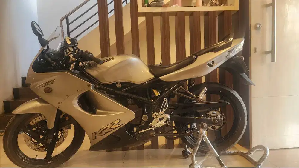 Di jual cepat BU ninja RR old 2011
