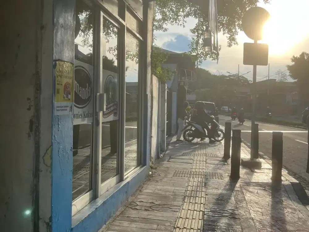 Sewa toko di Jl. Raya Jatinegara kaum