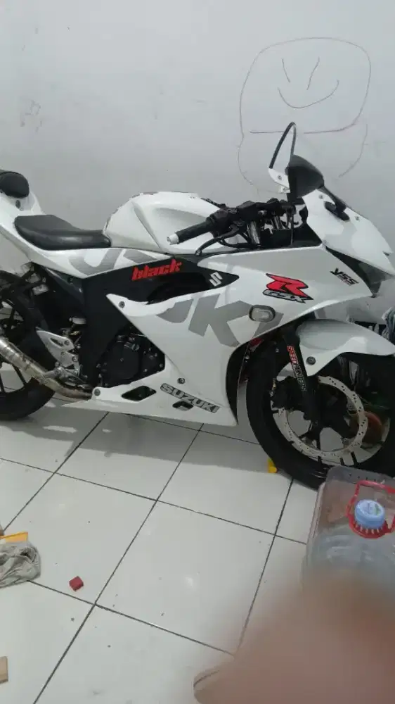 Jual cepat gsx warna putih