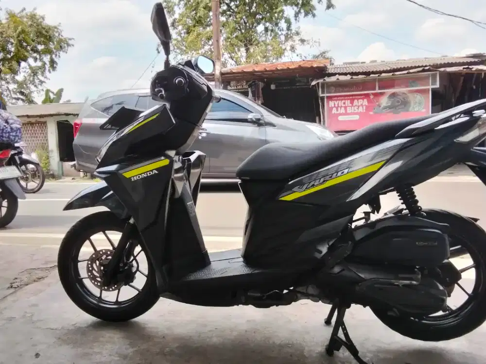 HONDA VARIO 125 CBS ISS TAHUN 2017 PAJAK PANJANG