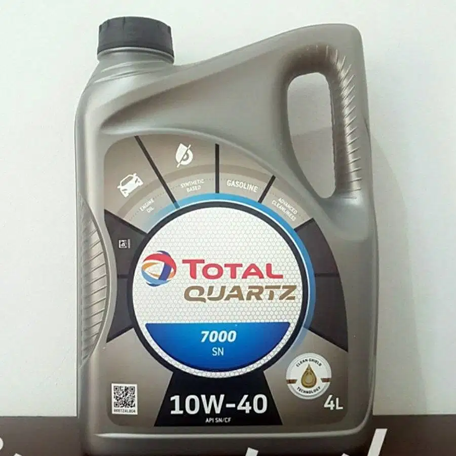 Total Quartz 7000 10W40 Oli untuk Mobil Bensin